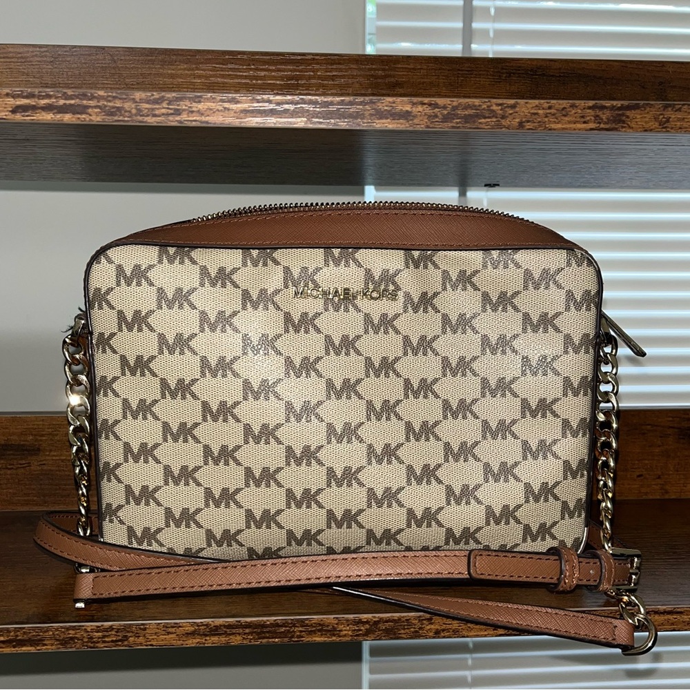 Michael Kors Crossbody Purse